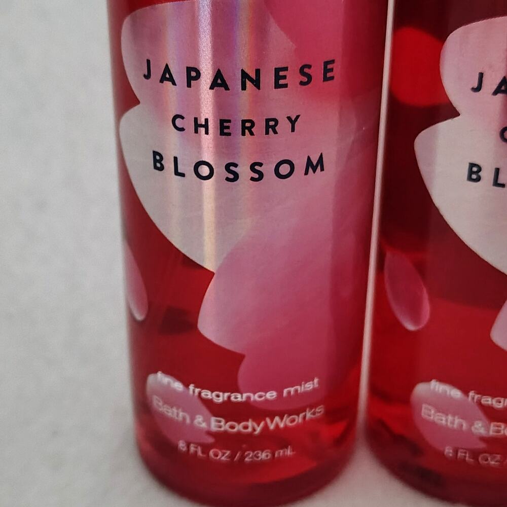 Bath & Body Works Japanese Cherry Blossom Fine Fragrance Mist Spray 8 oz Lot of3 - Picture 2 of 2